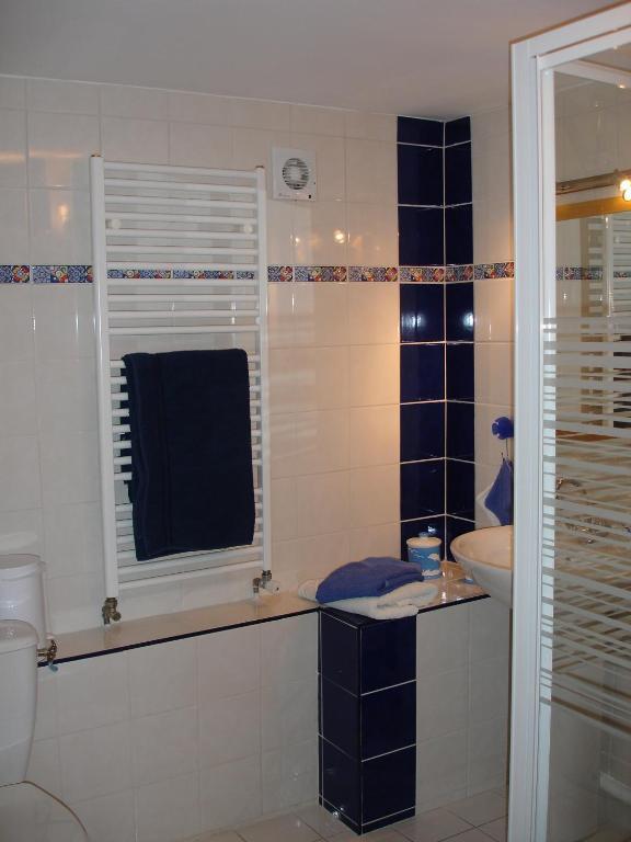 Domaine De La Grange Neuve Hotell La Roque-sur-Pernes Rom bilde