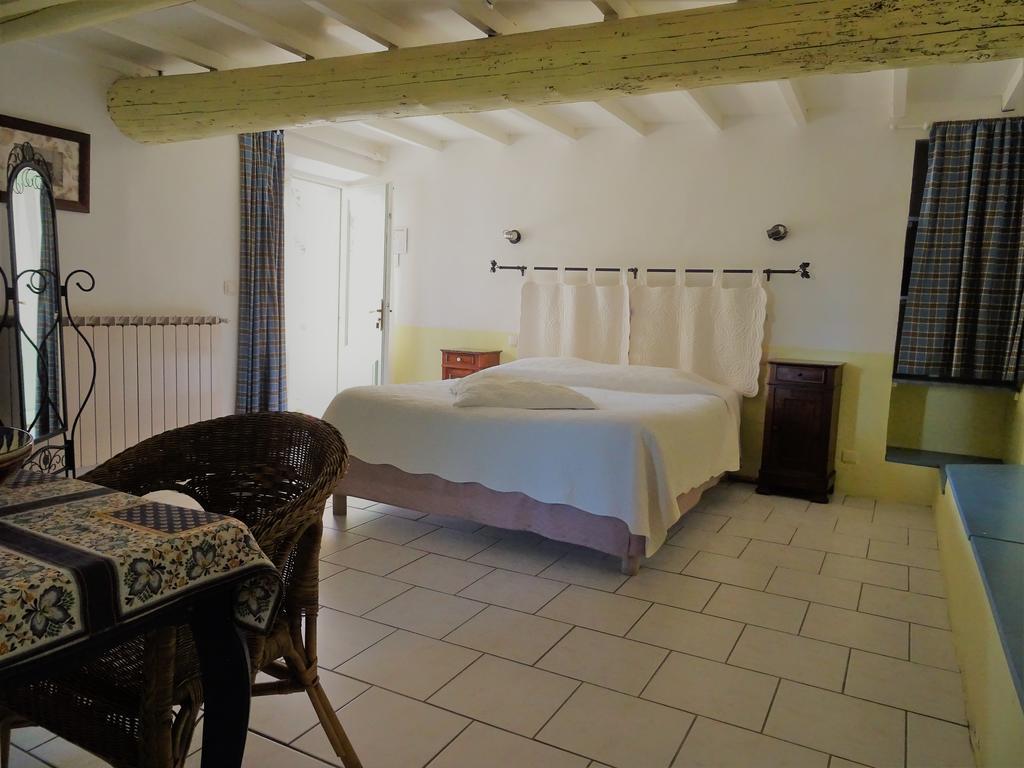 Domaine De La Grange Neuve Hotell La Roque-sur-Pernes Eksteriør bilde